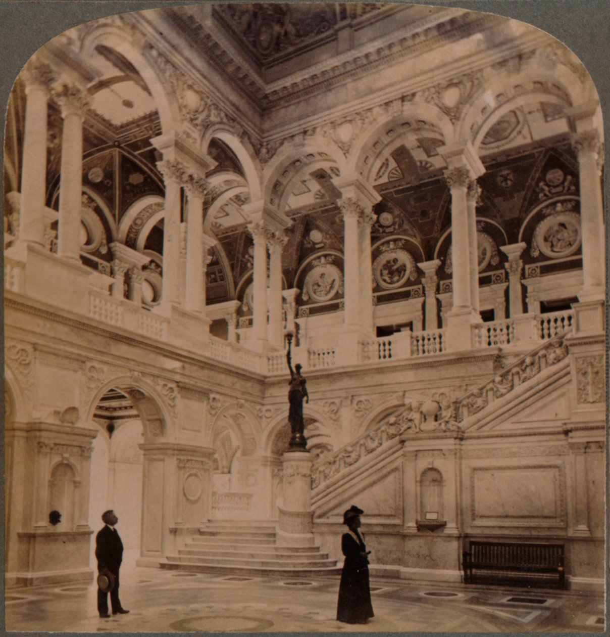 Splendori decorativi della Sala d