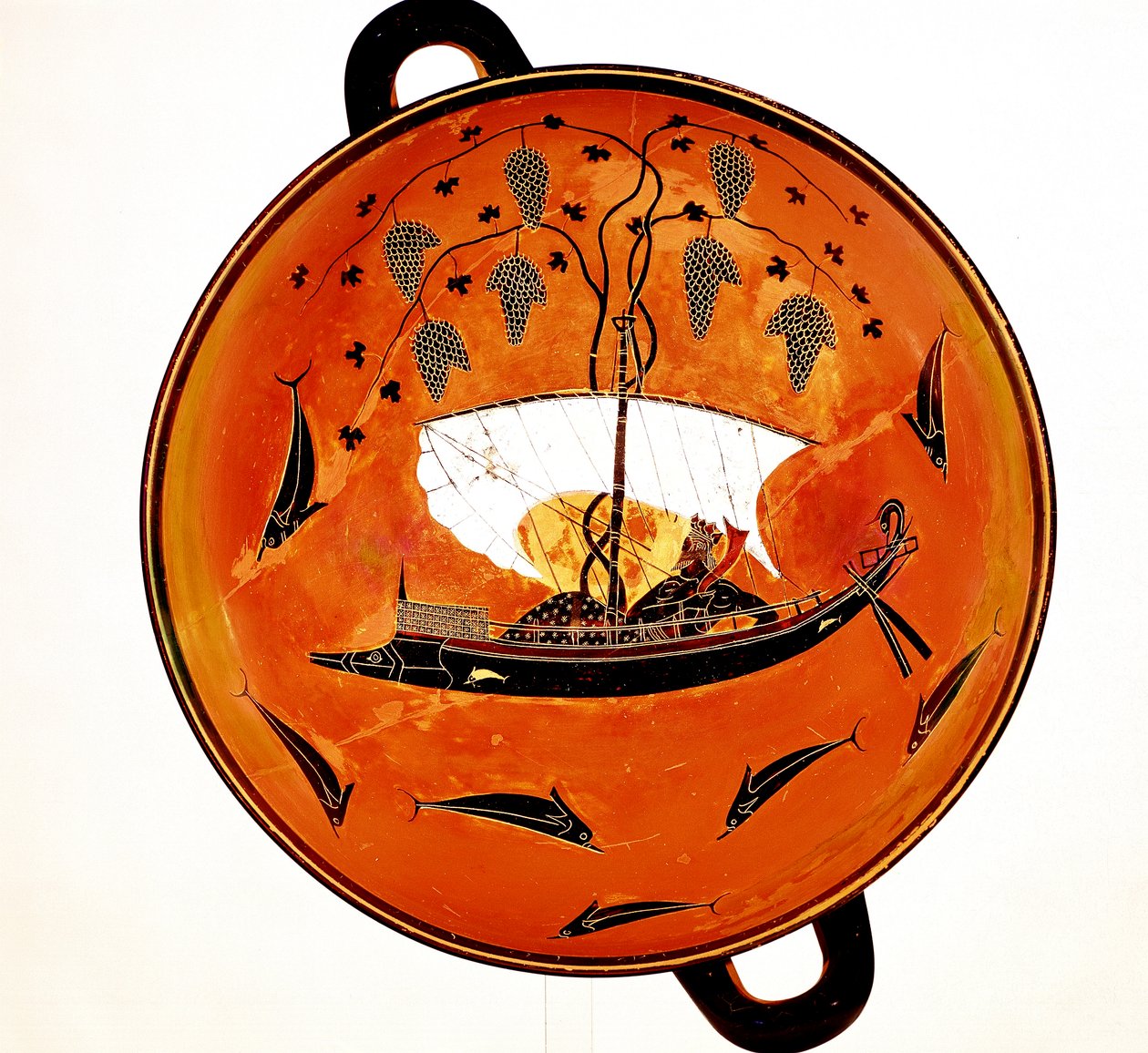 Dionisio in una barca a vela circondato da delfini, antica coppa greca Krater, 530 a.C. da Unbekannt
