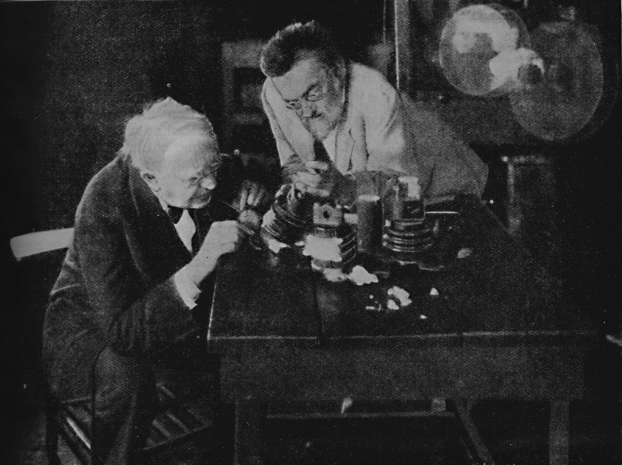 Edison e Steinmetz uniscono le forze per raggiungere il successo, 1922, c1925 da Unbekannt