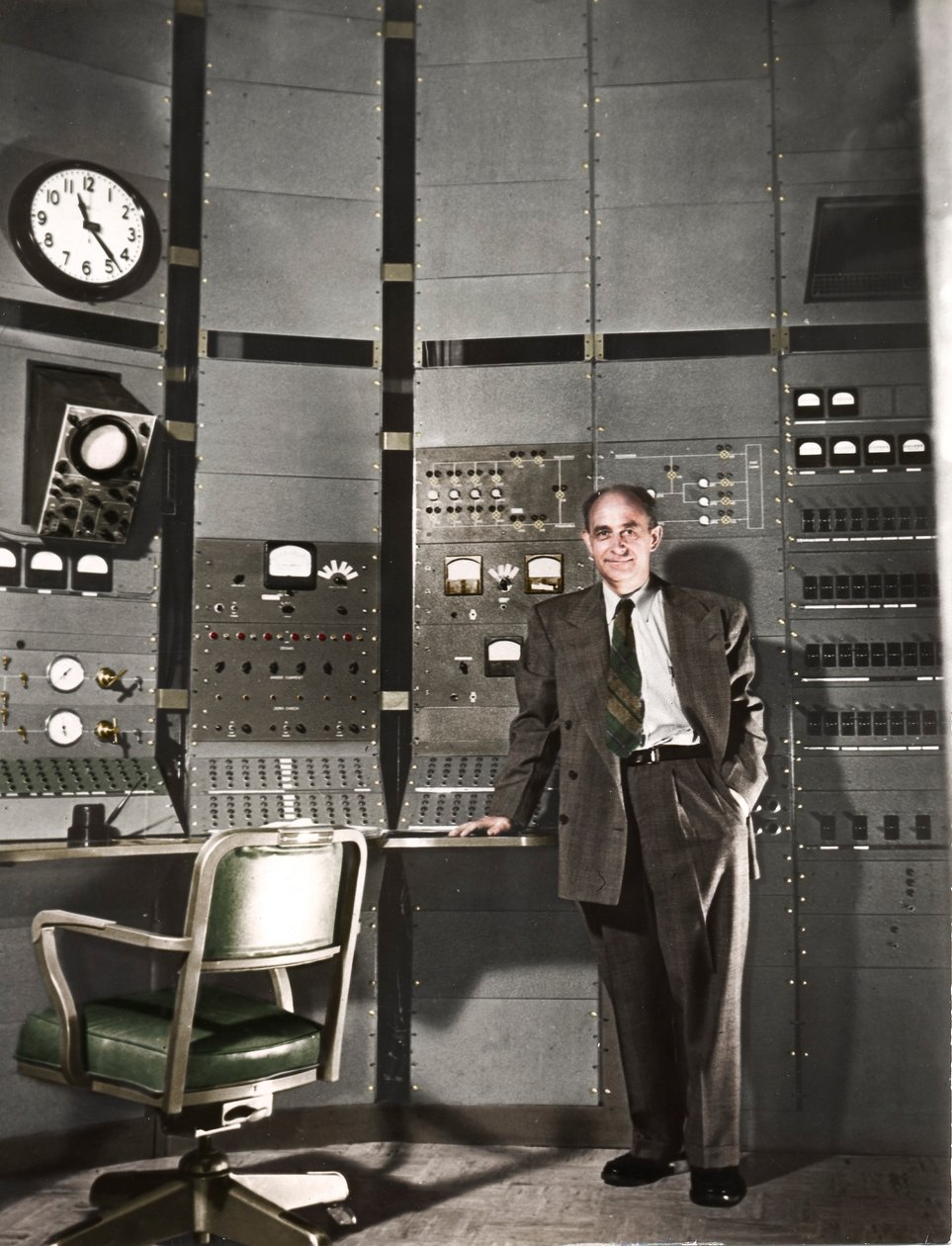 Enrico Fermi, fisico nucleare americano di origine italiana, c1942 da Unbekannt