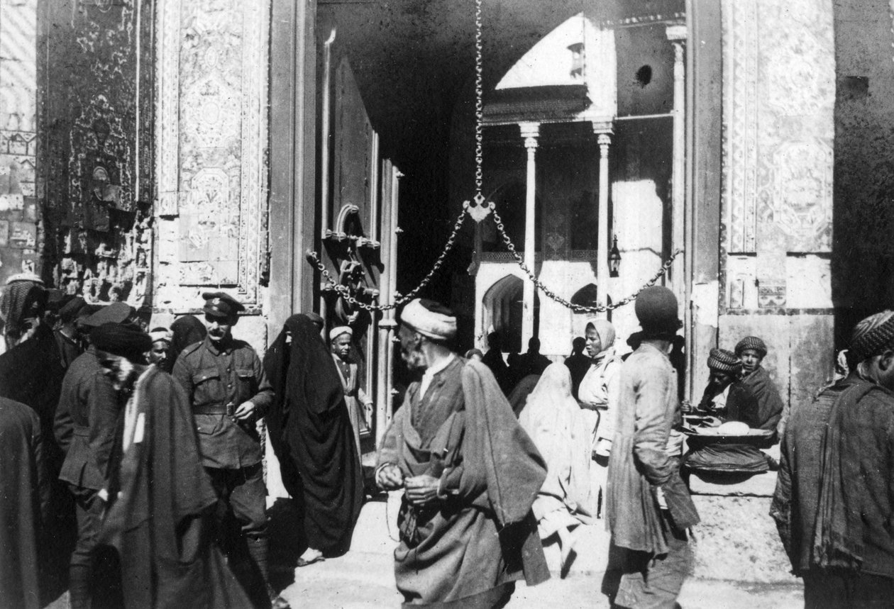 Ingresso alla moschea di Kazimain, Iraq, 1917-1919 da Unbekannt