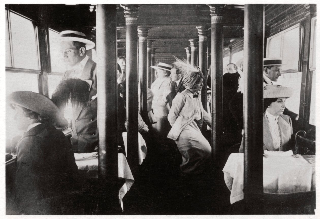 Compagnia cinematografica a bordo dello Zeppelin LZ13 Hansa, c1912-1914 1933 da Unbekannt
