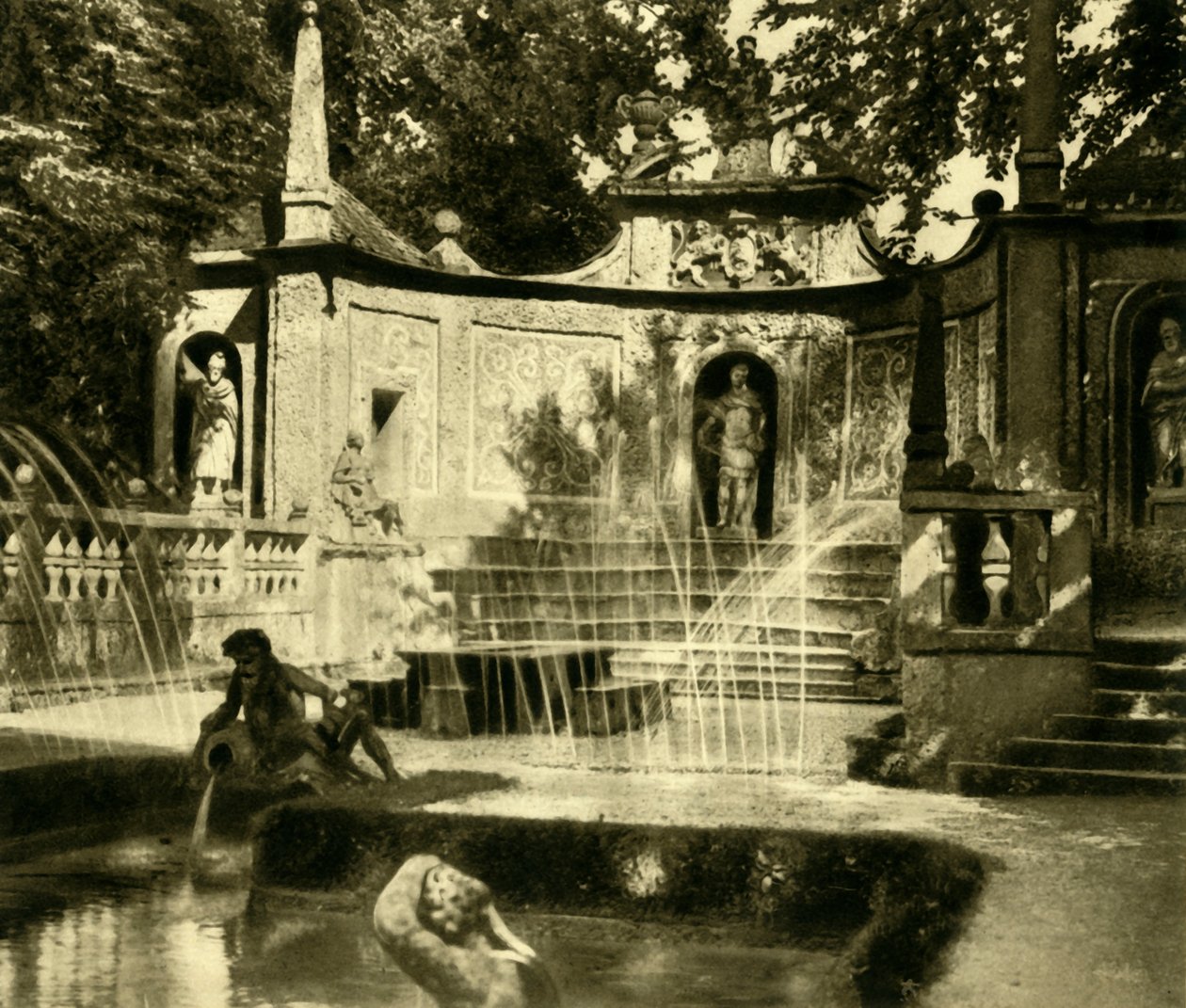 Fontane, Palazzo Hellbrunn, Salisburgo, Austria, c1935 da Unbekannt