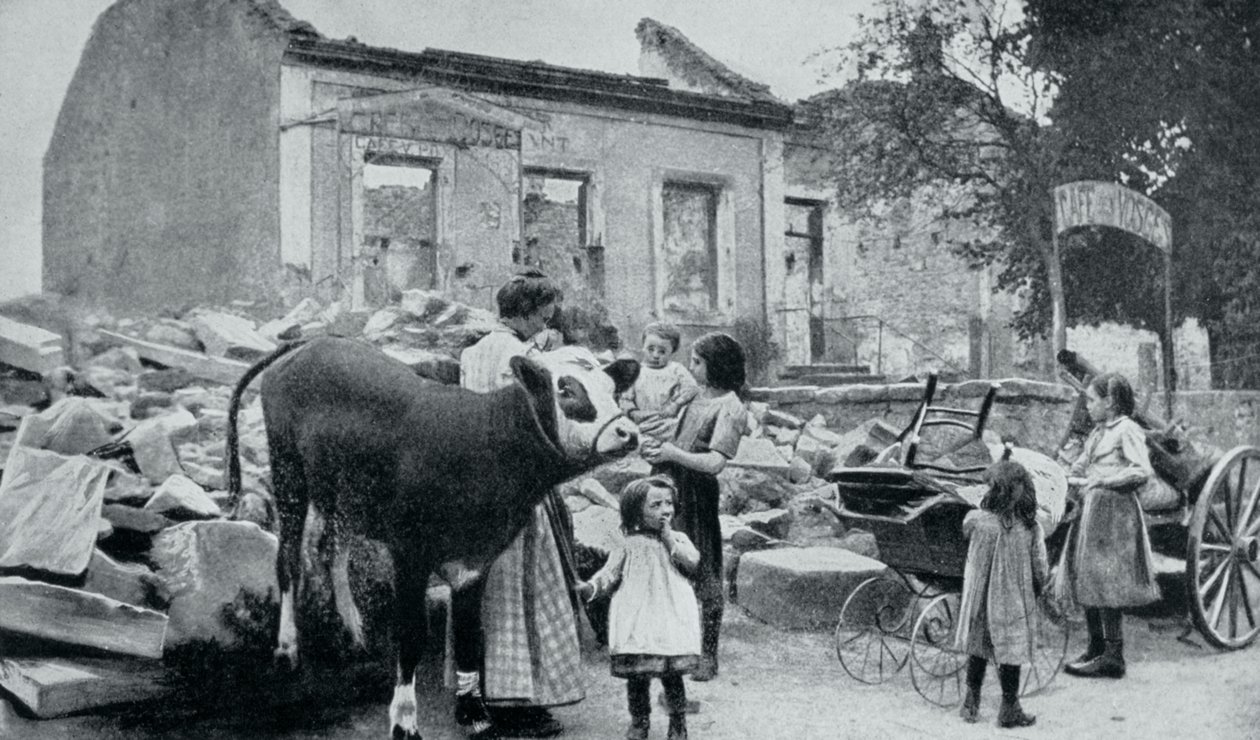Rifugiati francesi tornano al loro villaggio abbandonato, Artois, Prima Guerra Mondiale, 1915 da Unbekannt