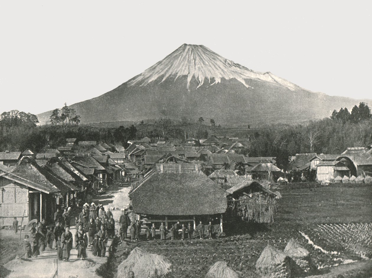 Fujiyama, la montagna sacra, dal villaggio di Jedzumi, Giappone, 1895 da Unbekannt