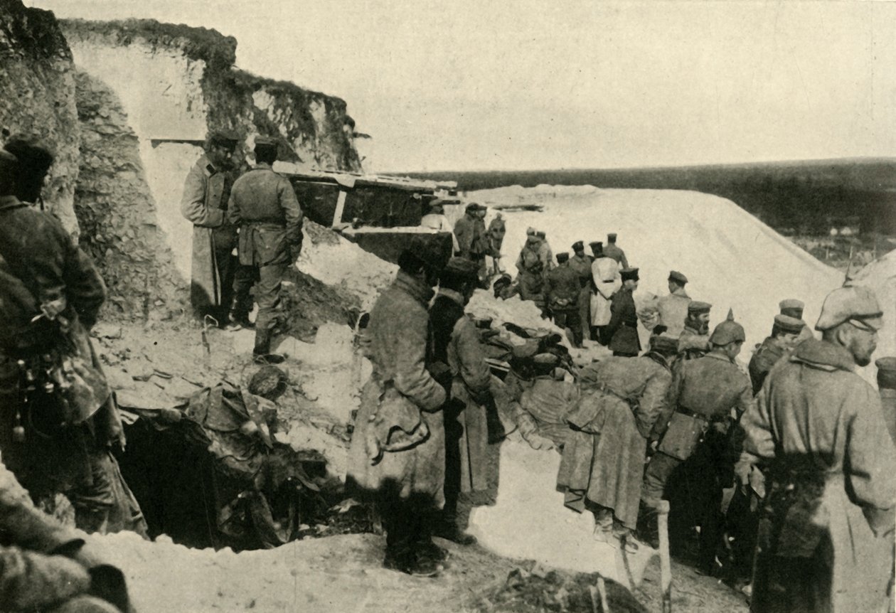 Soldati tedeschi a Hulluch nel nord della Francia, Prima Guerra Mondiale, c1915, c1920 da Unbekannt