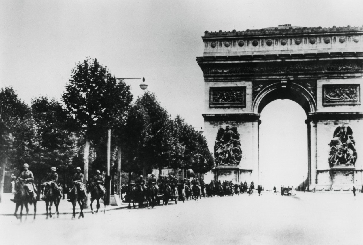 Soldati tedeschi che marciano attraverso Parigi, 14 giugno 1940 da Unbekannt