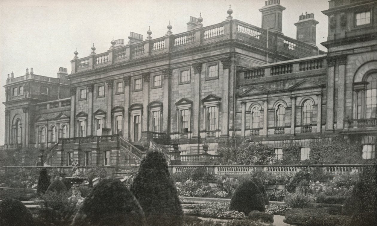Harewood House, la residenza del Rt. Hon. Il Conte di Harewood, c1913 da Unbekannt