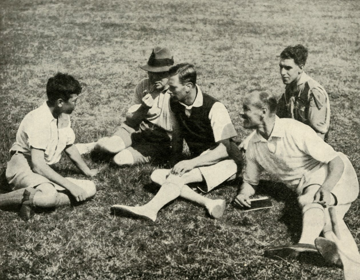 In campo a Southwold, Suffolk: Una chiacchierata amichevole, 1937 da Unbekannt