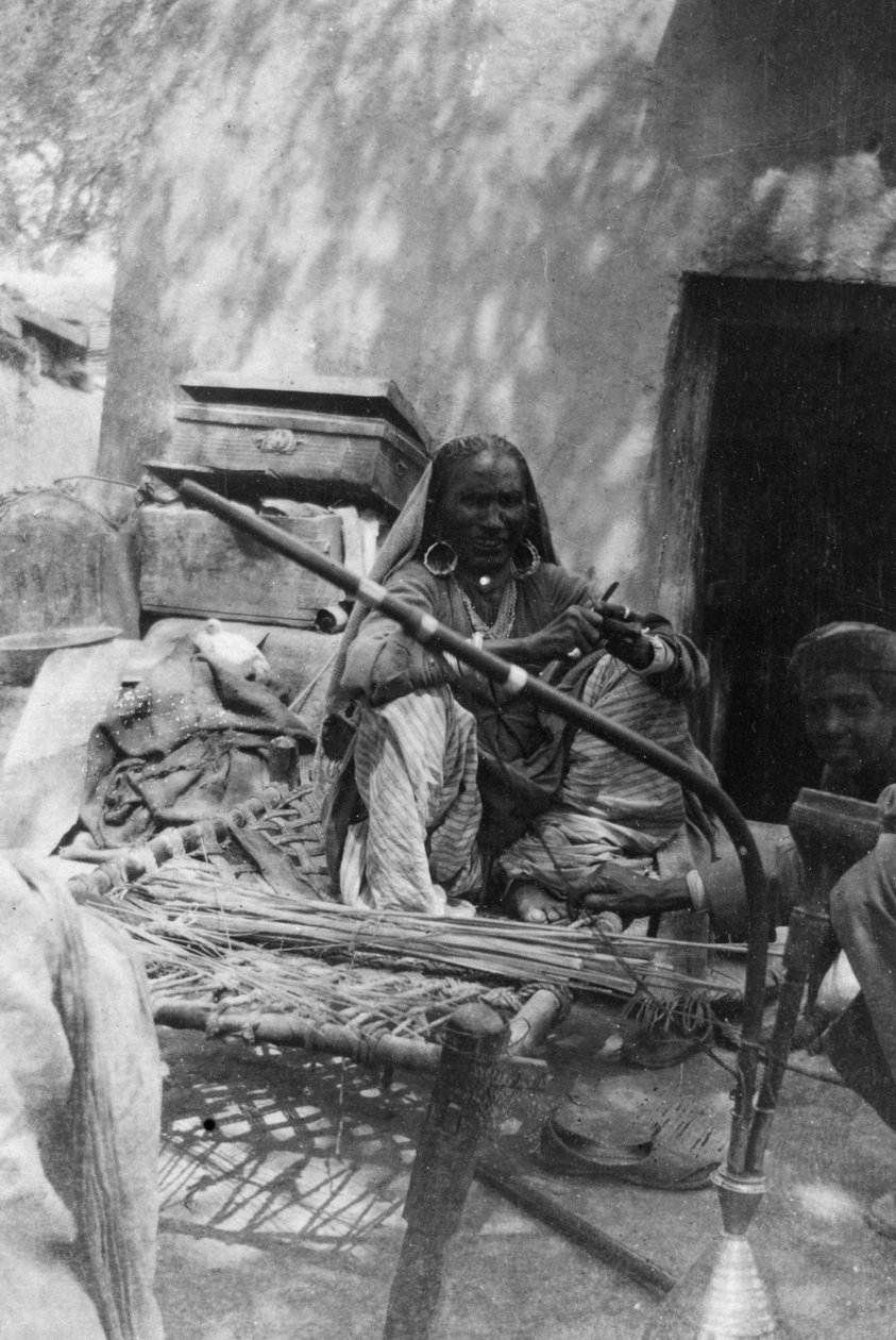Donna indiana della casta più bassa, Howshera, 1917 da Unbekannt