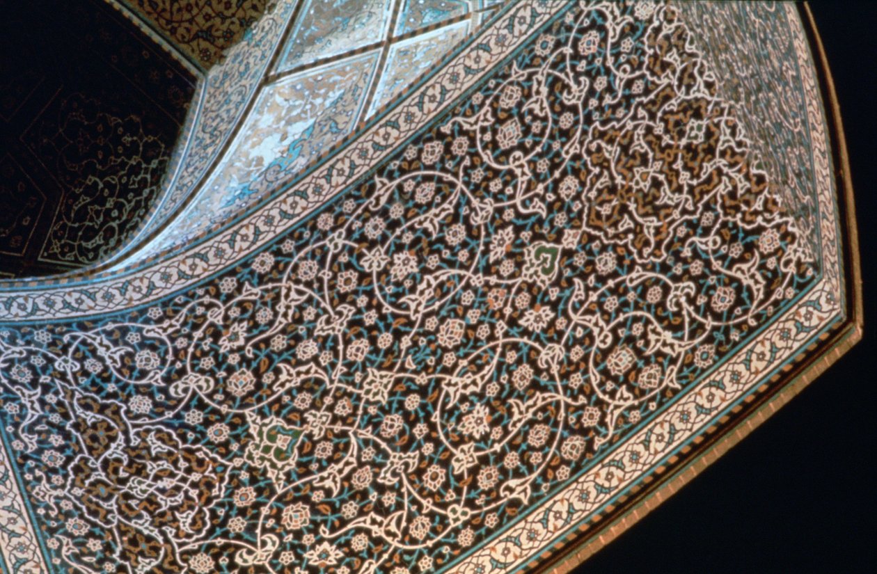 Interno di un arco, Moschea di Sheikh Lutfullah, Isfahan, Persia, c1615 da Unbekannt