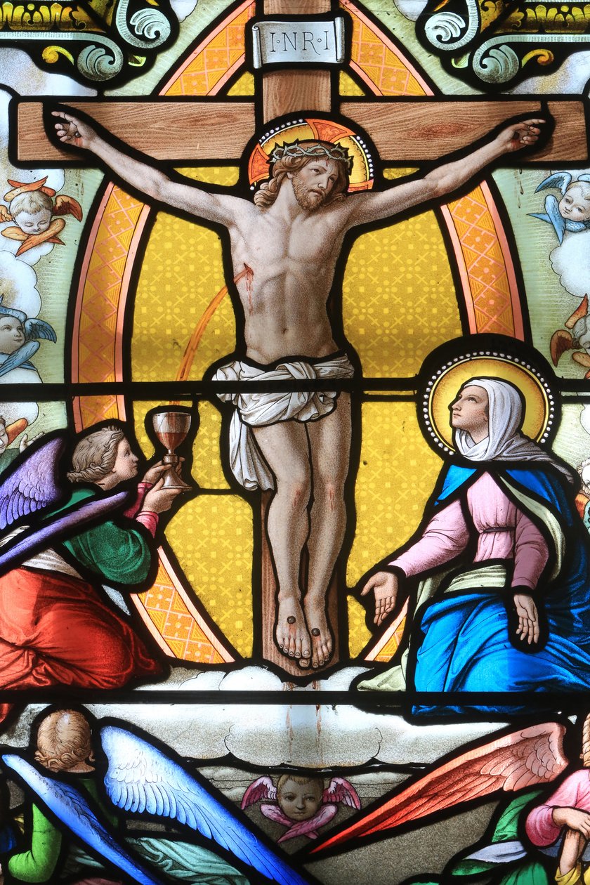 Gesù Cristo sulla croce. Vetrata. Santuario di Nostra Signora di La Salette, La Salette-Fallavaux da Unbekannt