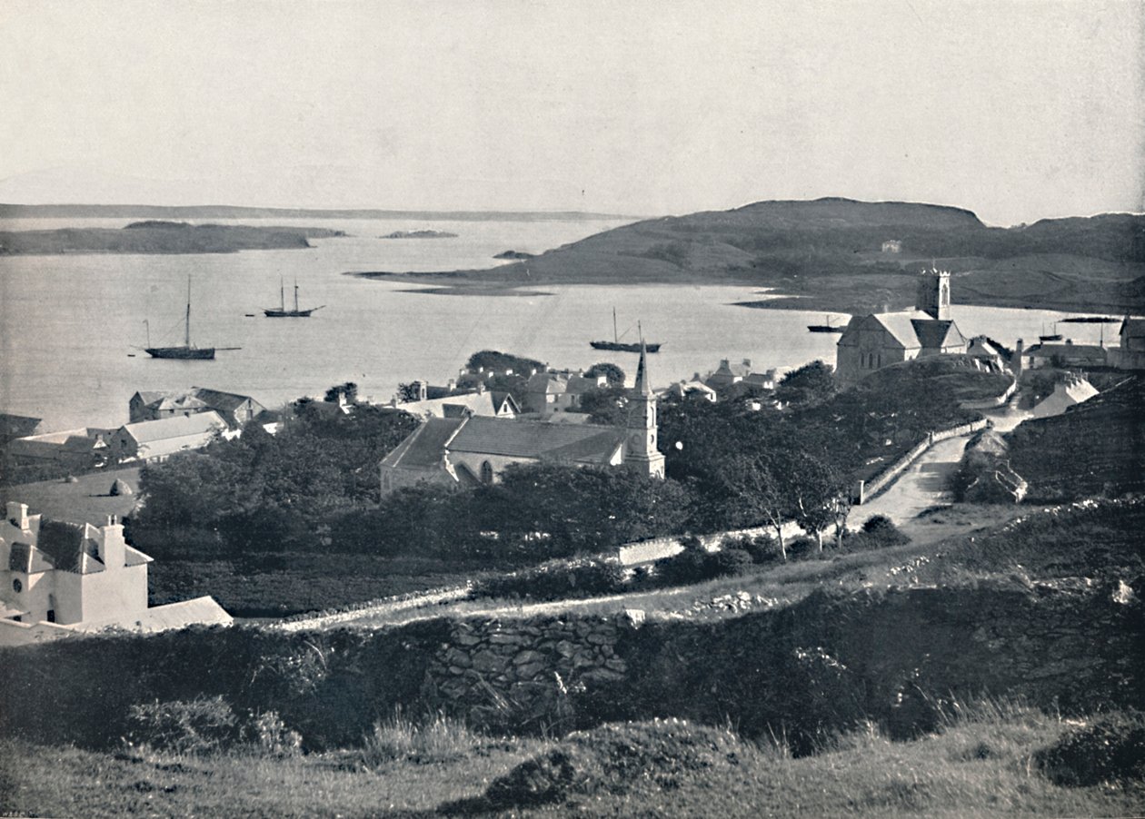 Killybegs - Vista sul Villaggio e la Baia, 1895 da Unbekannt