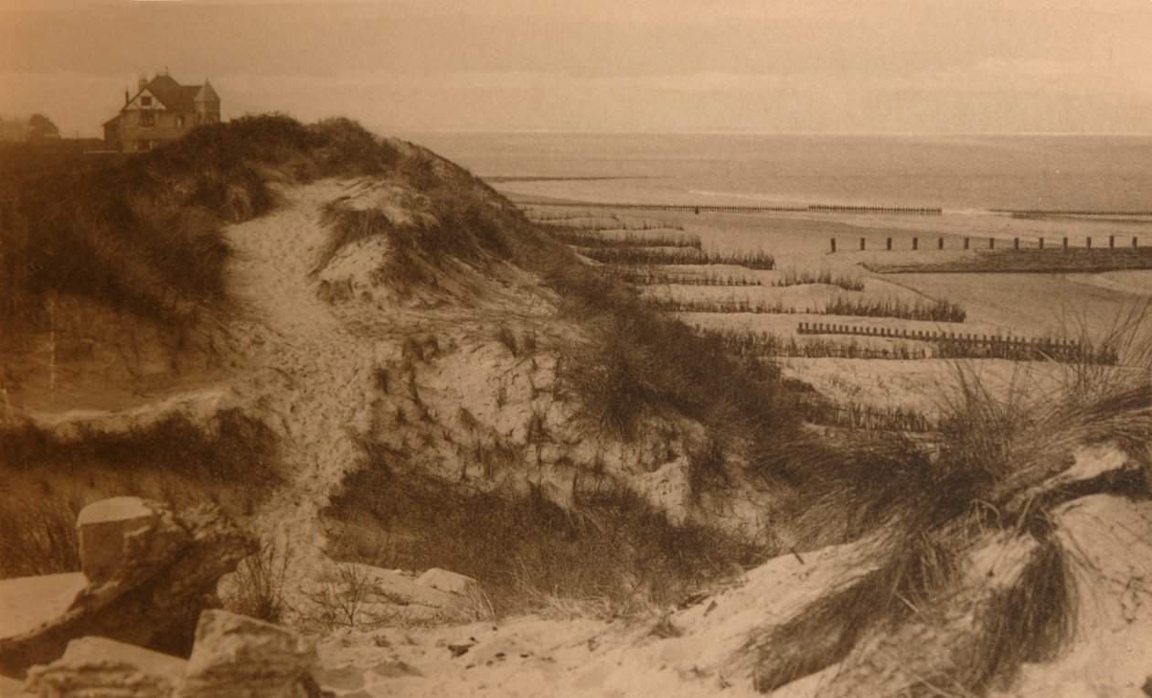 Le Dunes et la Plage, c1900 da Unbekannt