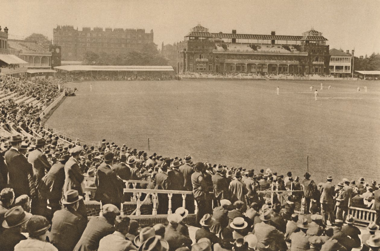 Guardando verso il padiglione dal Mound Stand al famoso Lords, c. 1935 da Unbekannt