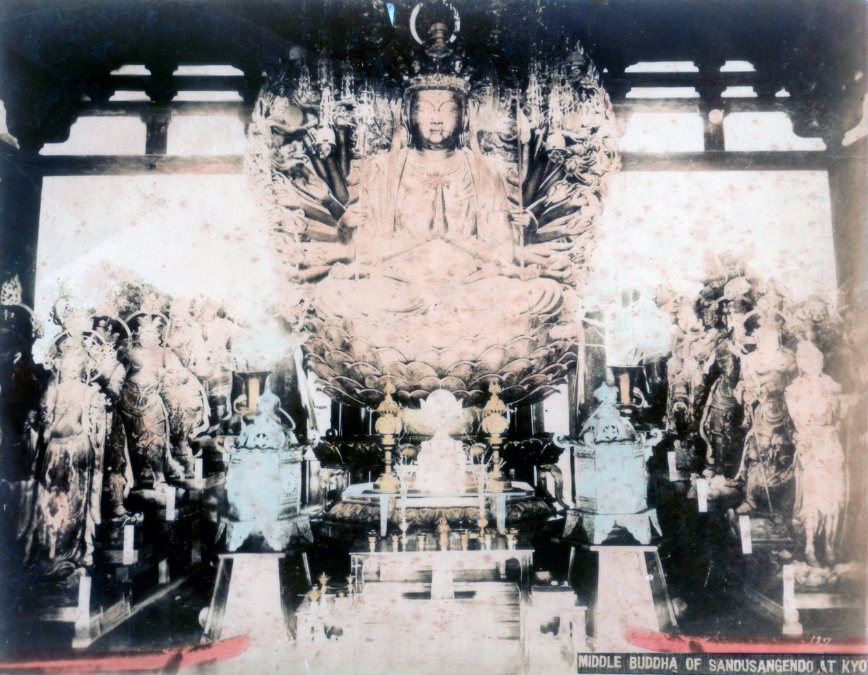 Buddha centrale, Tempio Sanjusangendo, Kyoto, Giappone da Unbekannt
