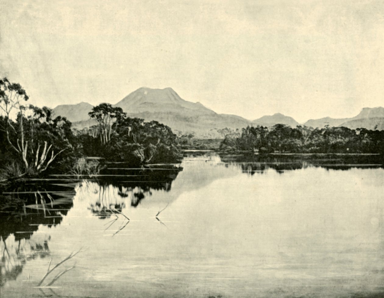 Monte Gould, Du Cane Range, Fiume Narciso, Lago St. Clair, 1901 da Unbekannt