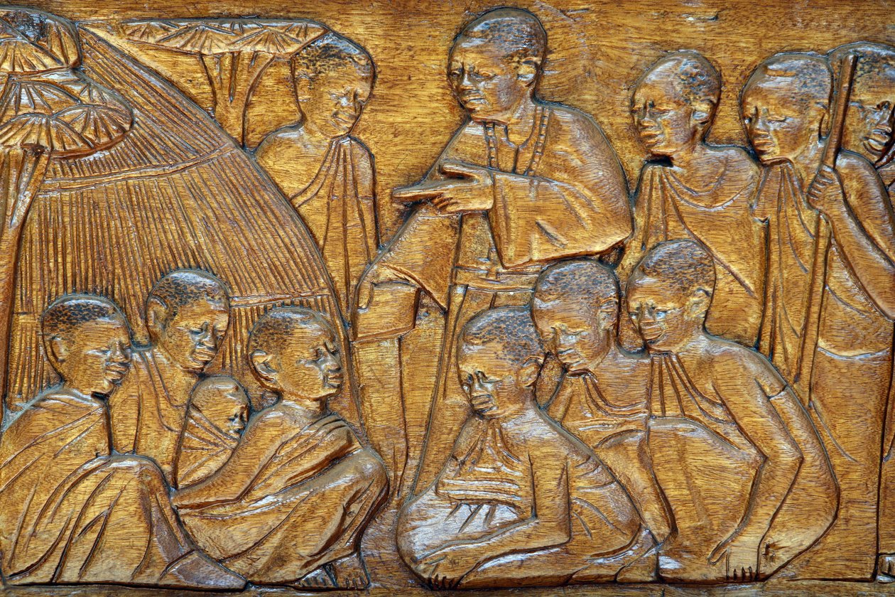 Santuario dei martiri cattolici di Namugongo, Kampala. Rilievo della porta della chiesa, 20160217, Kampala, Uganda da Unbekannt