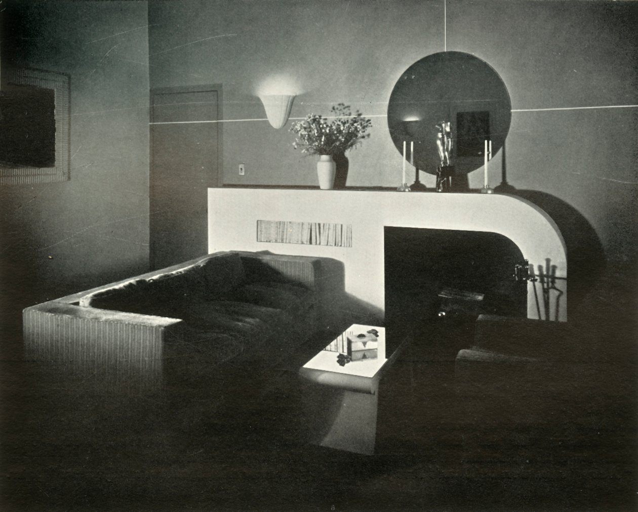 Attico di New York di Raymond Loewy, progettato da lui stesso - Camino, 1937 da Unbekannt