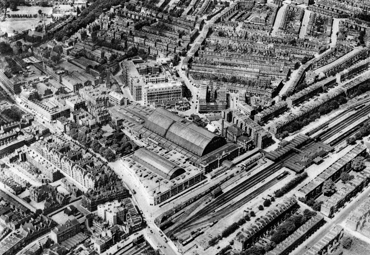 Olympia e la sede della Cassa di Risparmio Postale, Londra da Unbekannt