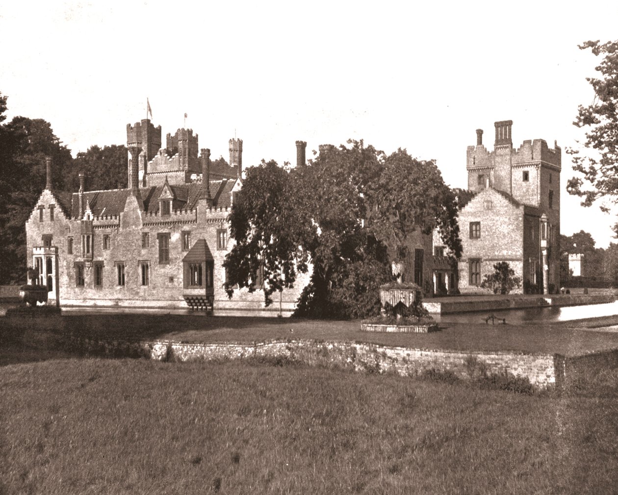 Oxburgh Hall, Norfolk da Unbekannt
