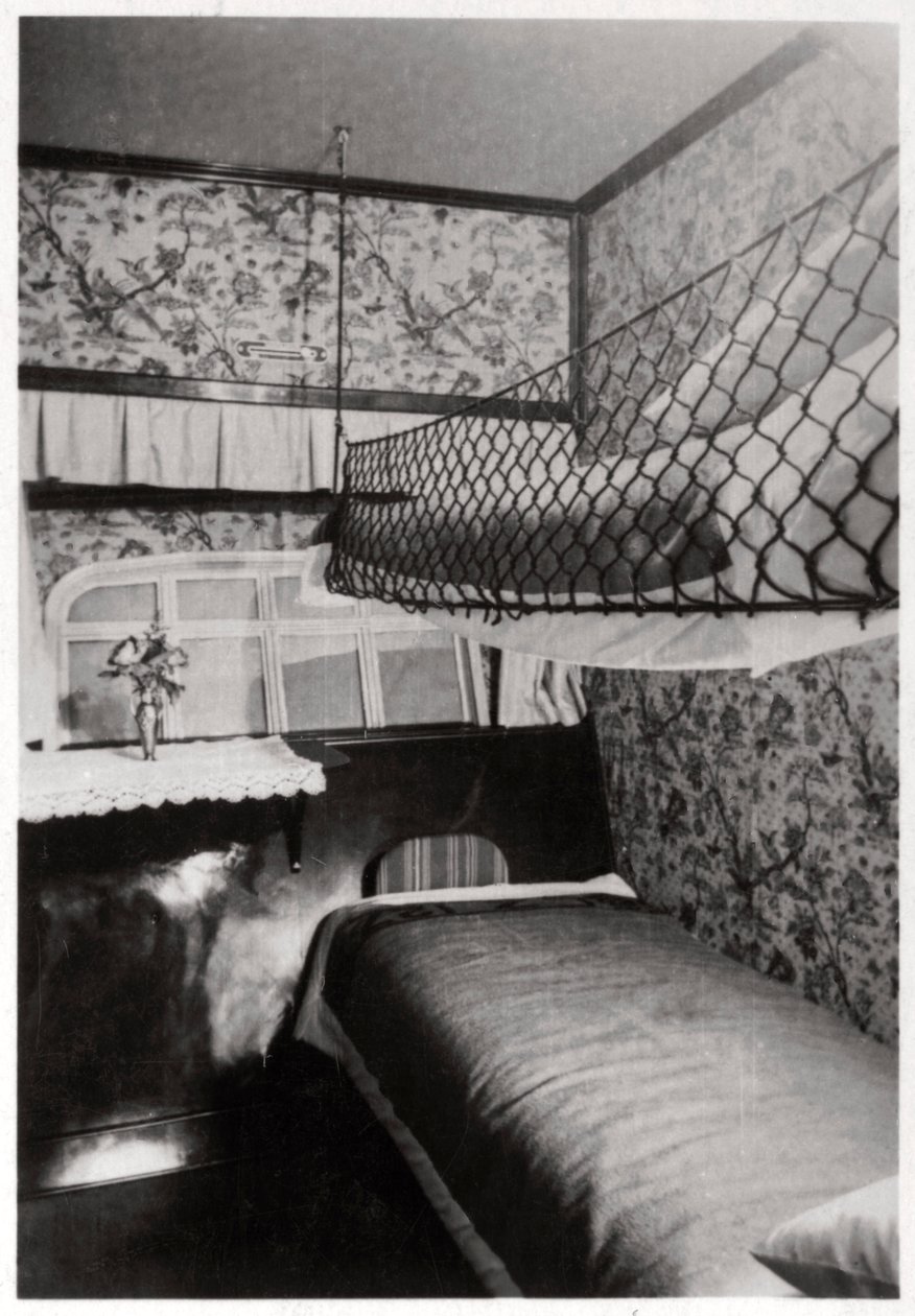 Cabina passeggeri di notte, LZ 127 Graf Zeppelin, 1933 da Unbekannt