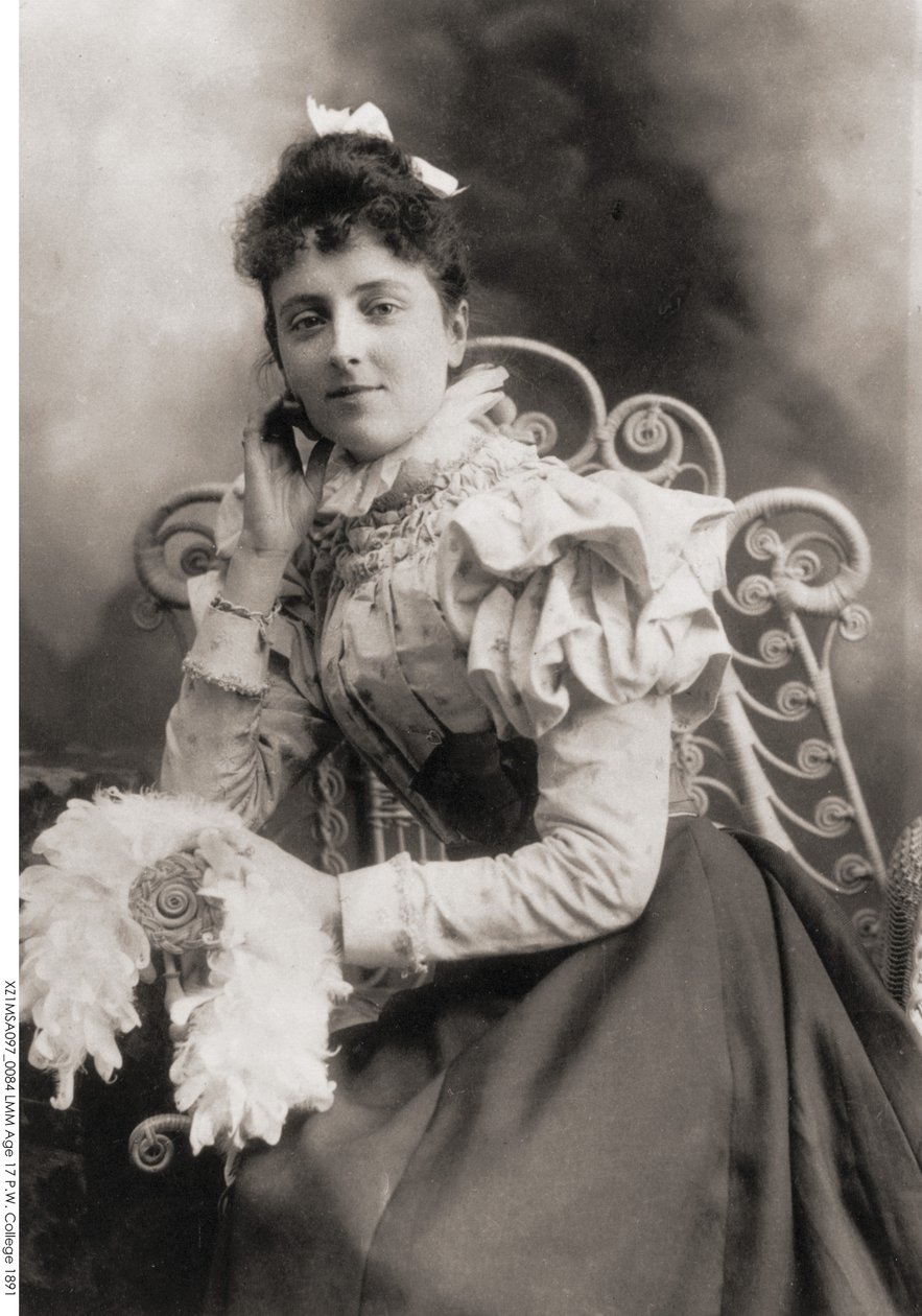 Ritratto di Lucy Maud Montgomery 1874-1942, 1891 da Unbekannt
