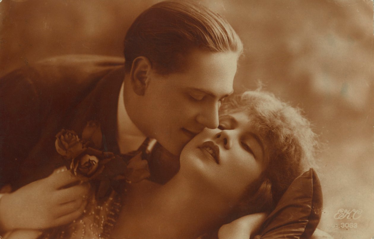 Cartolina di coppia romantica vintage, in seppia da Unbekannt