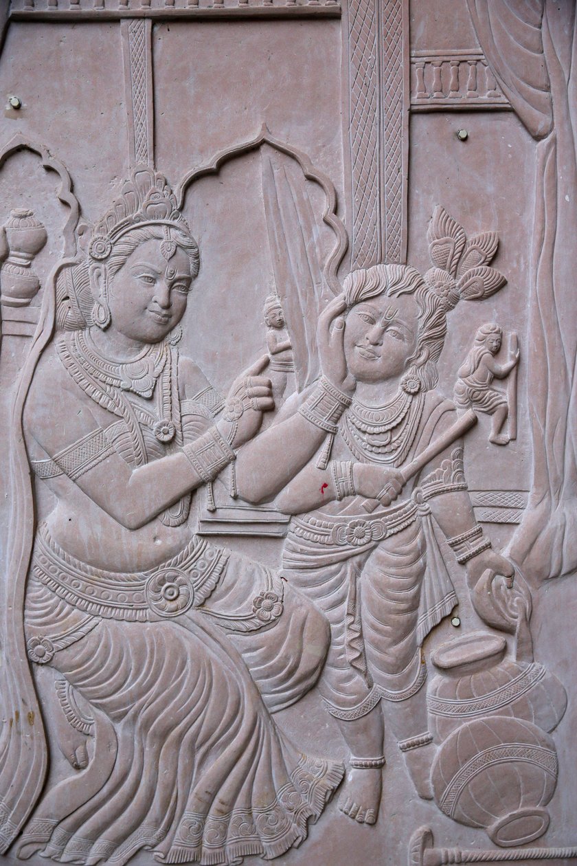 Rilievo che raffigura il dio indù Krishna con la sua matrigna Yashodha da Unbekannt