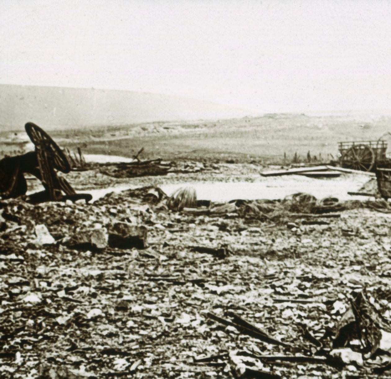 Strada per Verdun, Francia settentrionale, c1914-c1918 da Unbekannt