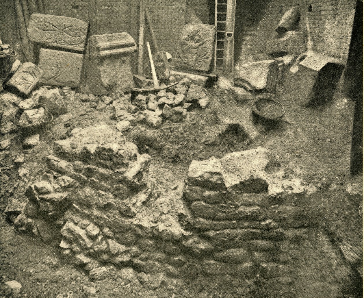 Resti romani trovati in un bastione del Muro di Londra, 1908 da Unbekannt