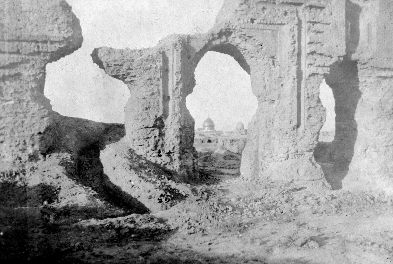 Mura rovinate del Giardino Incantato, appena fuori dalla città di Samarra, Iraq, 1917-1919 da Unbekannt