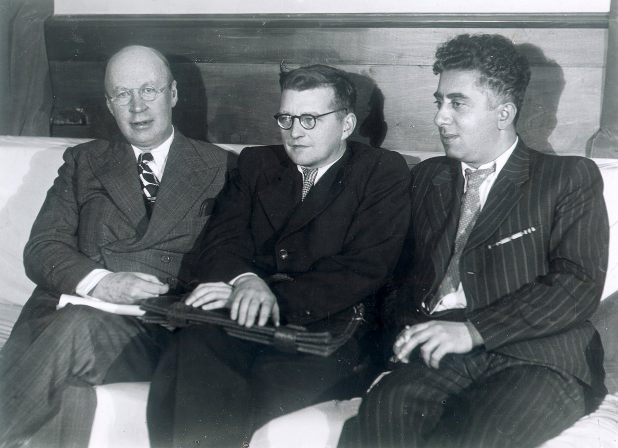 Sergei Prokofiev, Dmitri Shostakovich e Aram Khachaturian, compositori russi, 1945 da Unbekannt