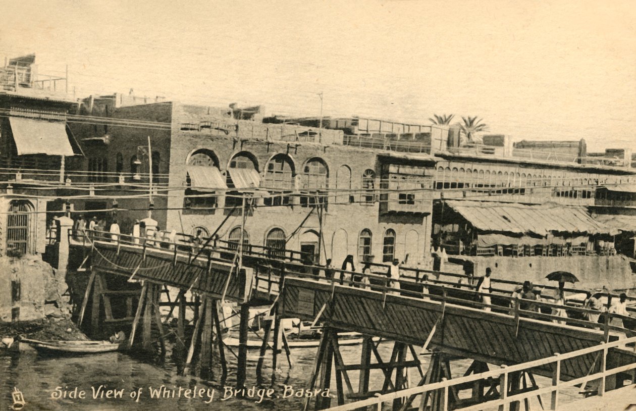 Vista Laterale del Ponte Whiteley, Bassora, c1918-c1939 da Unbekannt