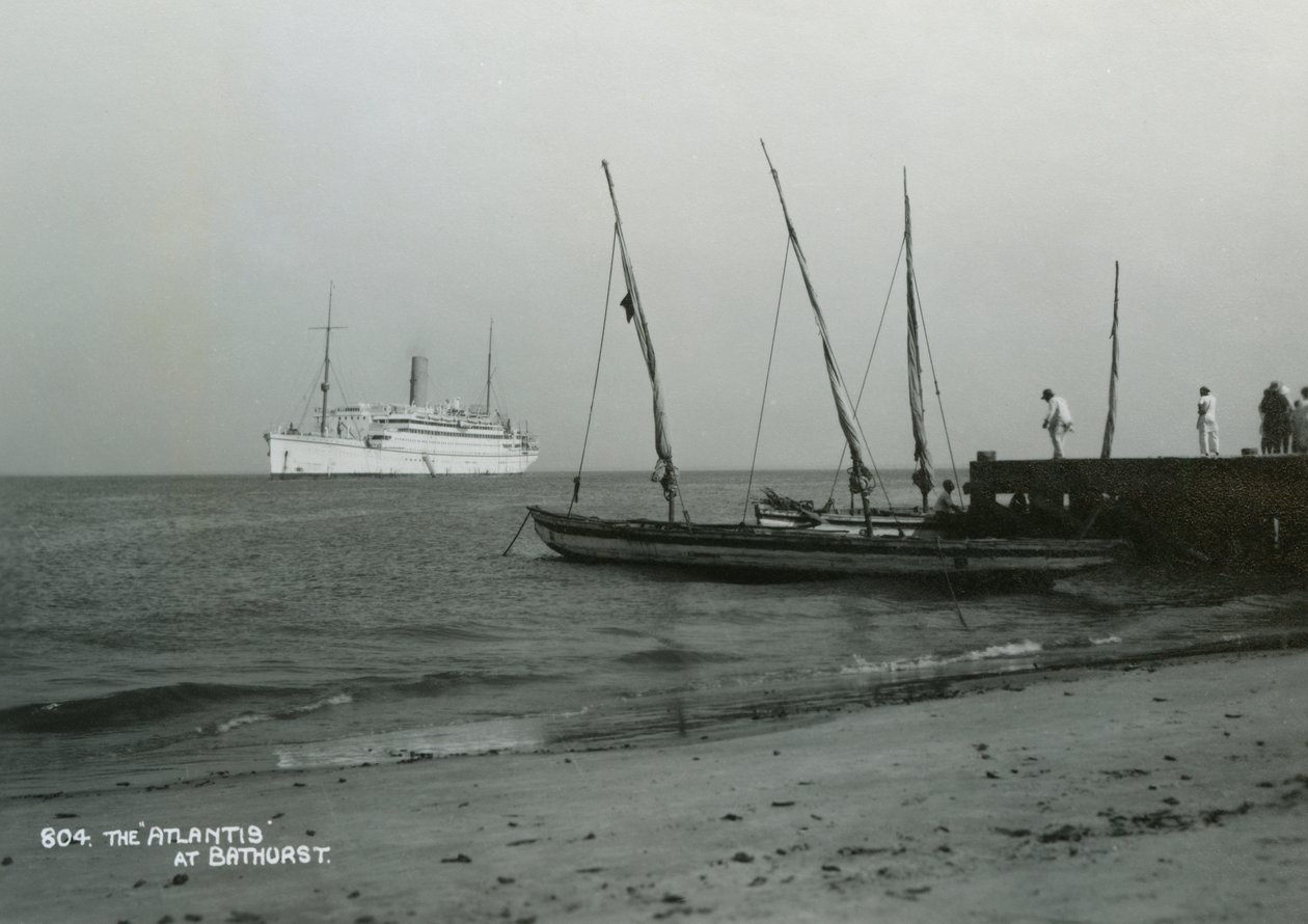 Transatlantico Atlantis al largo di Bathurst, Gambia, XX secolo da Unbekannt