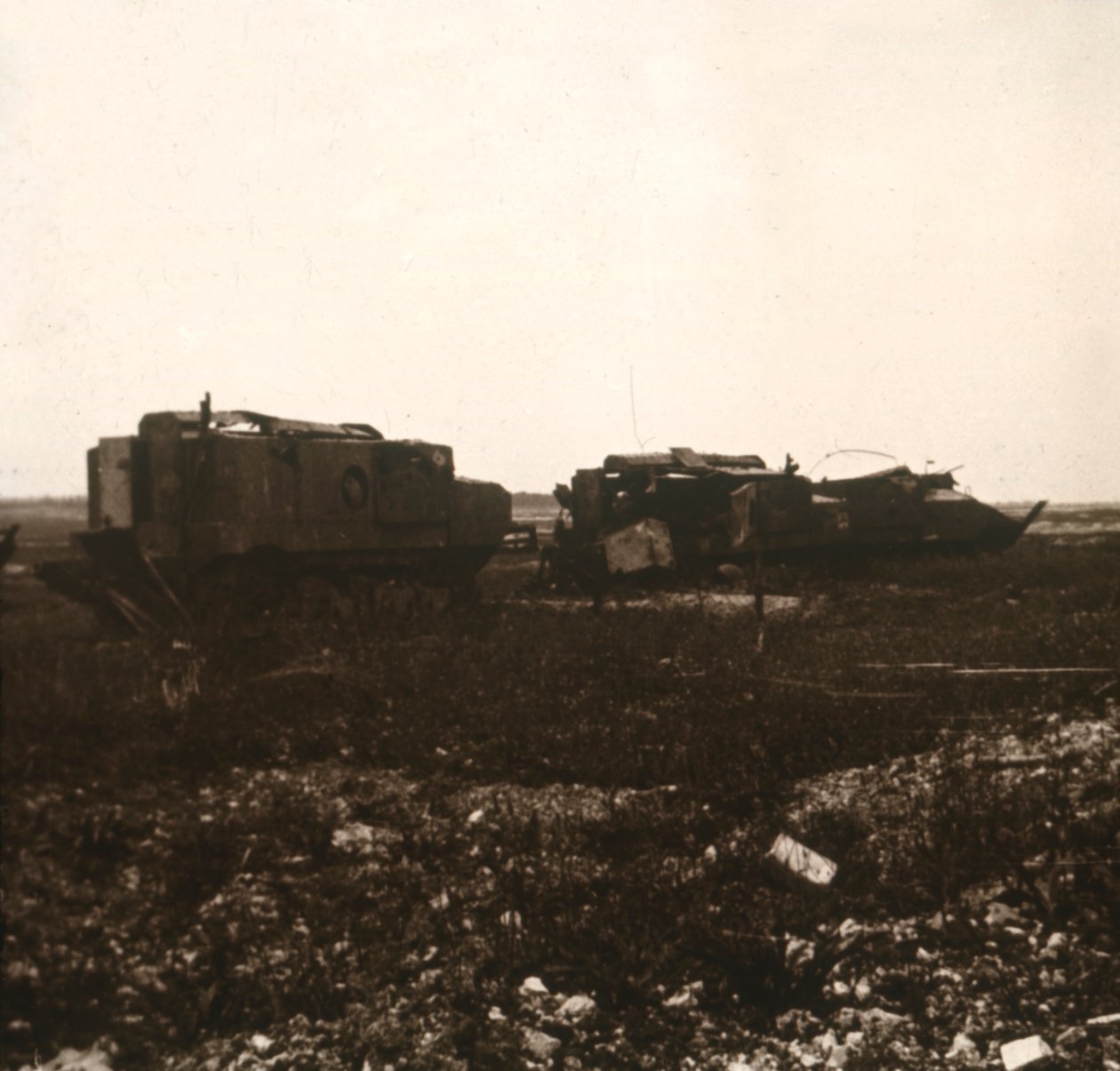 Carri armati, Juvincourt, Francia settentrionale, c1914-c1918 da Unbekannt