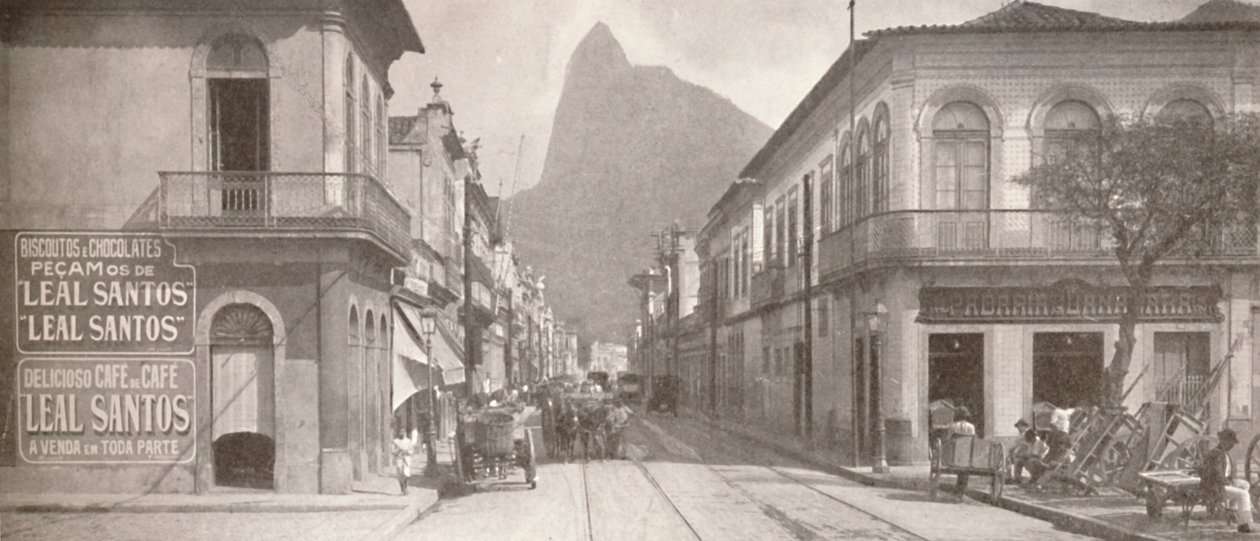 La fine di Botafogo della modaiola Rua Sao Clemente. Corcovado in lontananza, 1914 da Unbekannt
