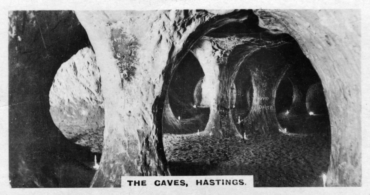 Le Grotte, Hastings, Sussex, c1920s da Unbekannt