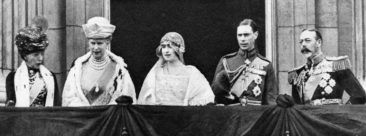 Il Duca e la Duchessa di York a Buckingham Palace dopo il loro matrimonio, aprile 1923 da Unbekannt