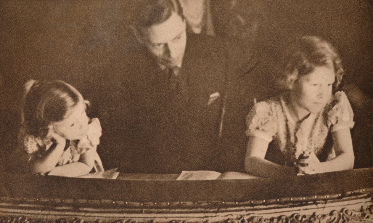 Il Duca di York e le Principesse Elisabetta e Margherita al pantomima, 6 febbraio 1935 da Unbekannt