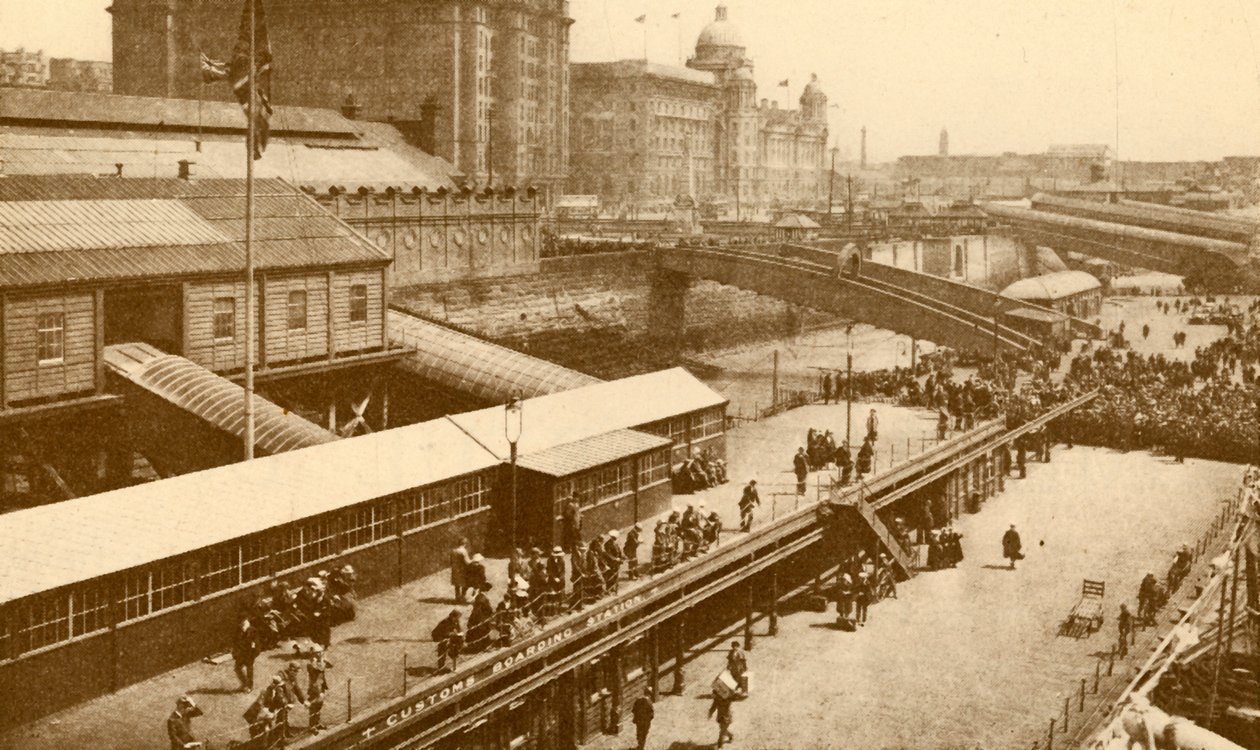 Il Grande Pontile Galleggiante a Liverpool, c1930 da Unbekannt