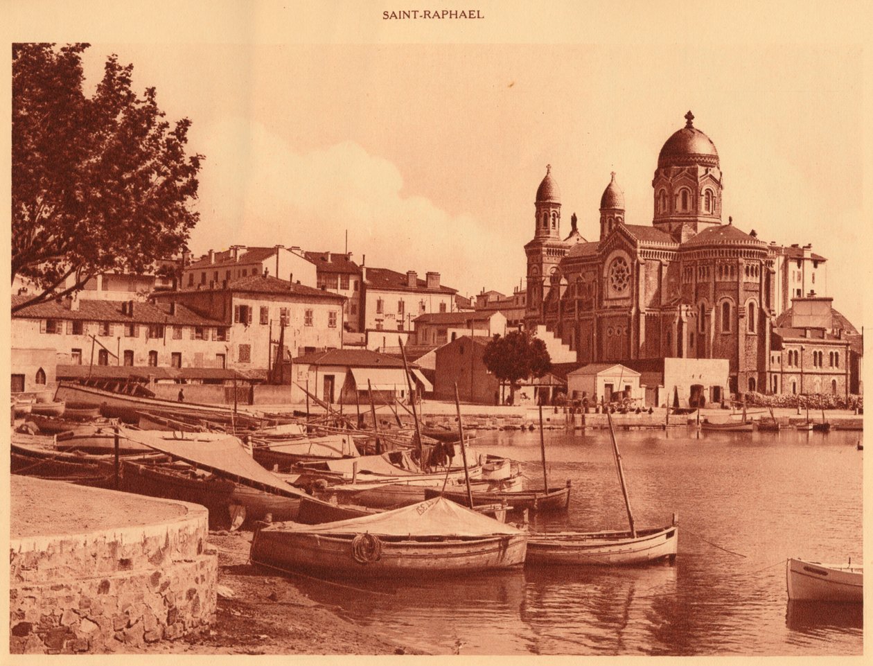 Il porto e la chiesa, Saint Raphael, 1930 da Unbekannt