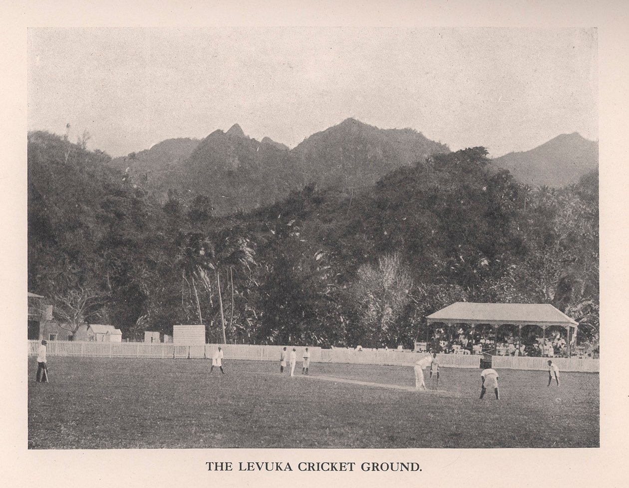 Il campo da cricket di Levuka, Fiji, 1912 da Unbekannt
