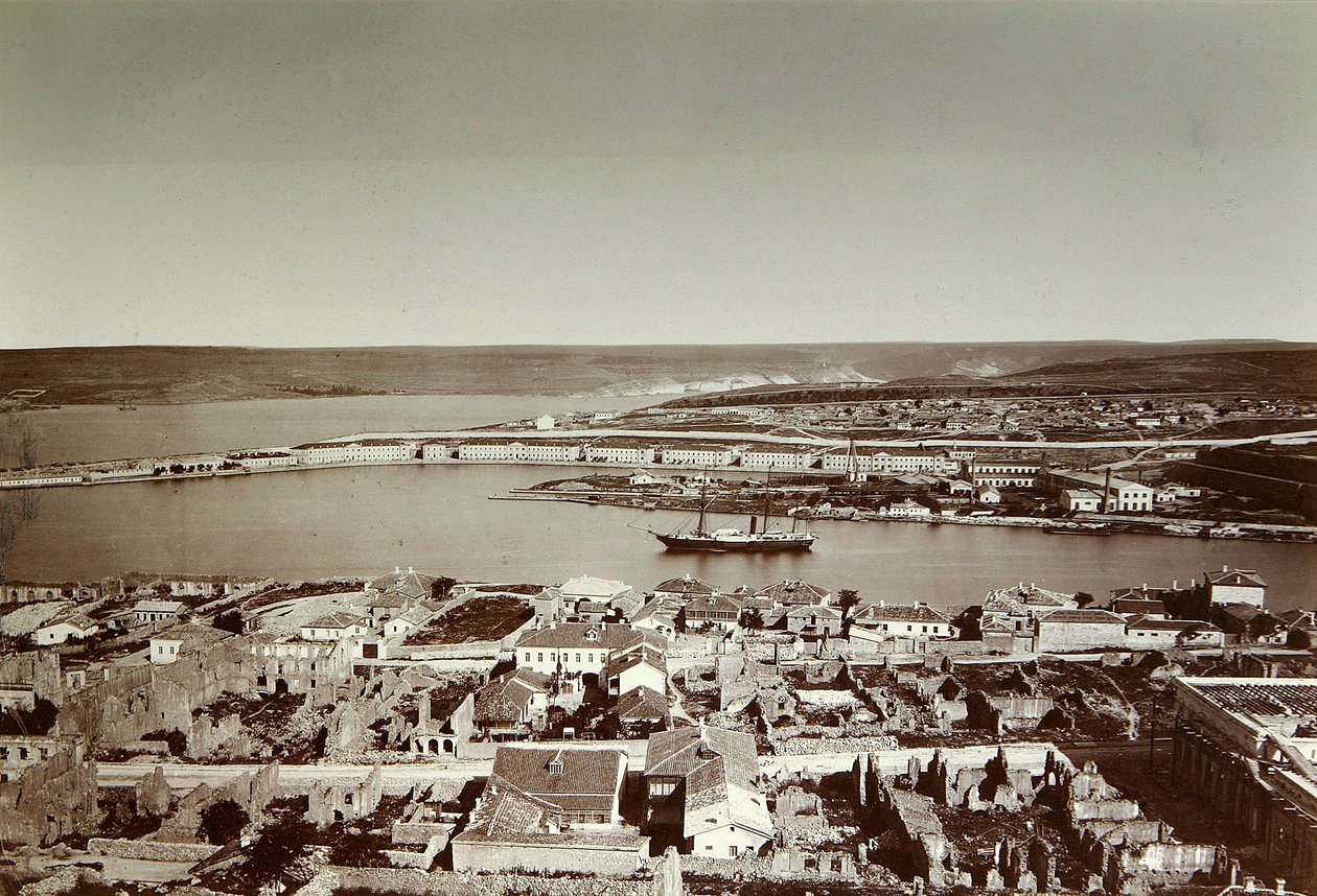 La baia sud e Capo Paolo, Sebastopoli, Crimea, 1850s da Unbekannt