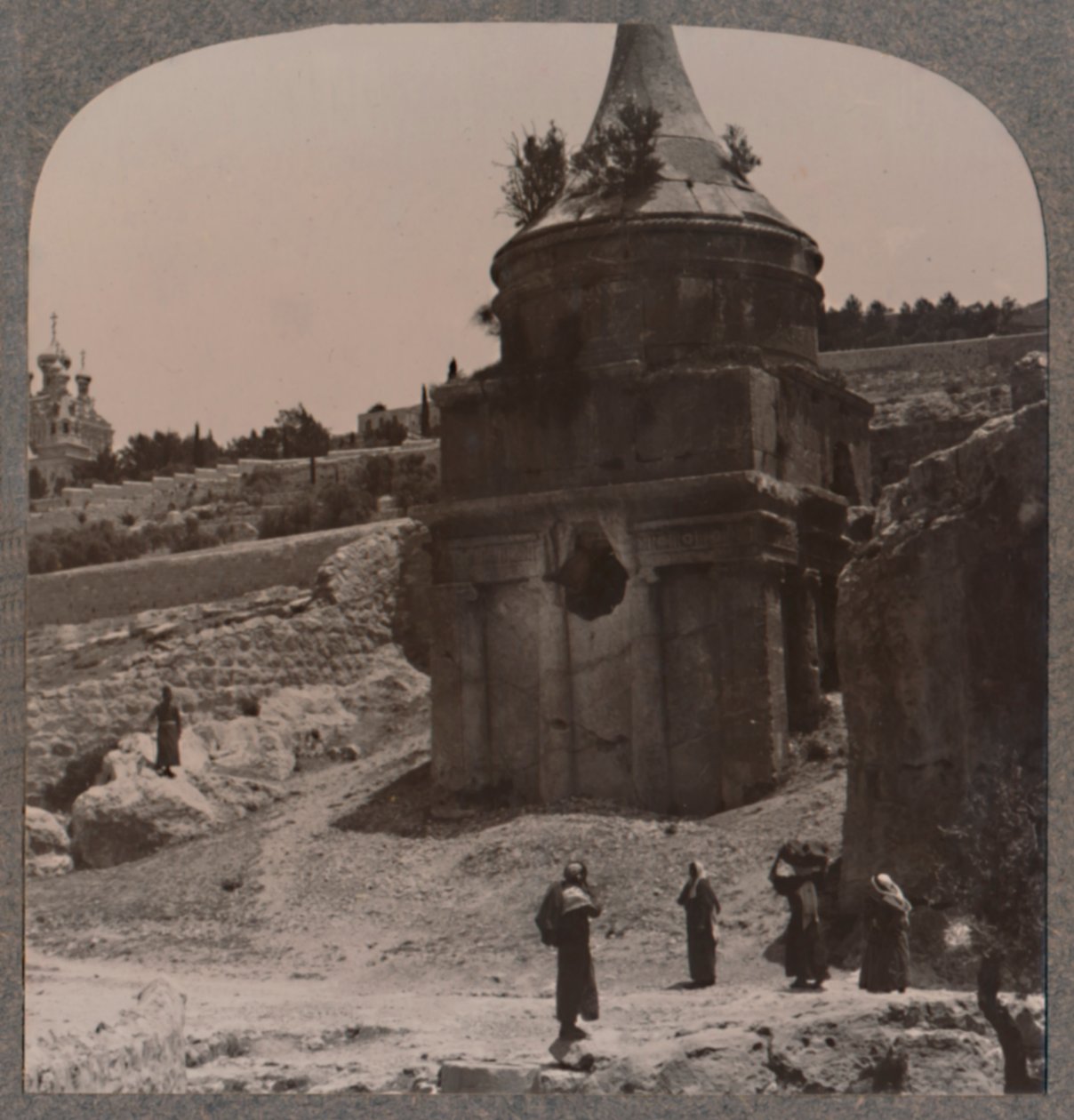 La tomba di Assalonne nella valle di Giosafat, c1900 da Unbekannt