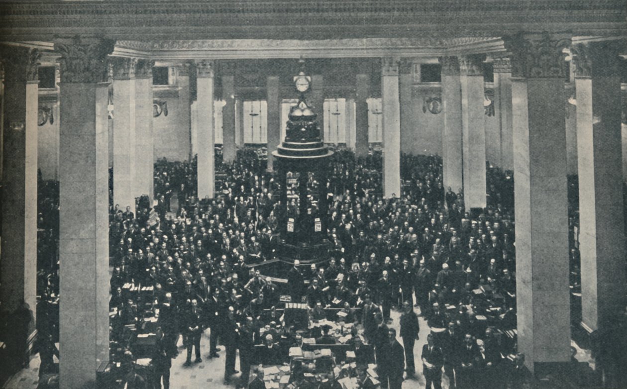 La Sala di Sottoscrizione a Lloyds, con il Rostrum al centro, 1936 da Unbekannt