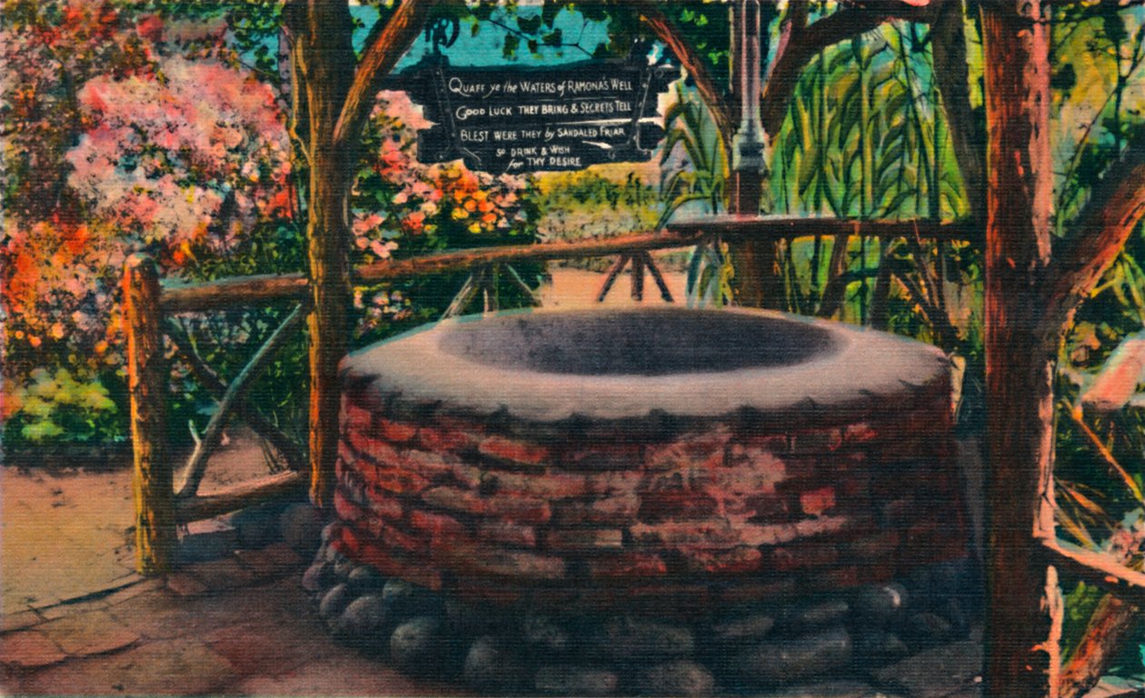 Il pozzo dei desideri al luogo del matrimonio di Ramona, Città Vecchia, San Diego, California, c1941 da Unbekannt