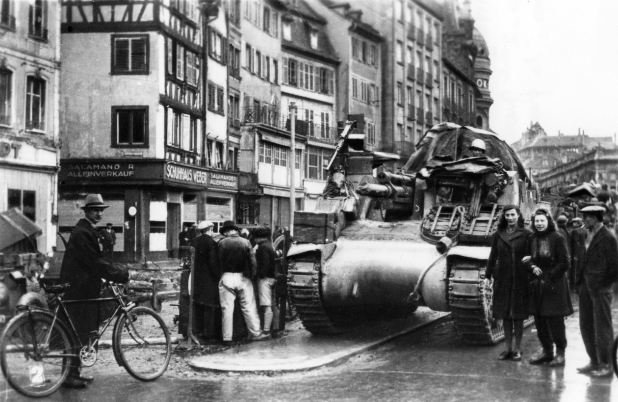 I primi carri armati alleati arrivano a Strasburgo, Alsazia, novembre 1944 da Unbekannt