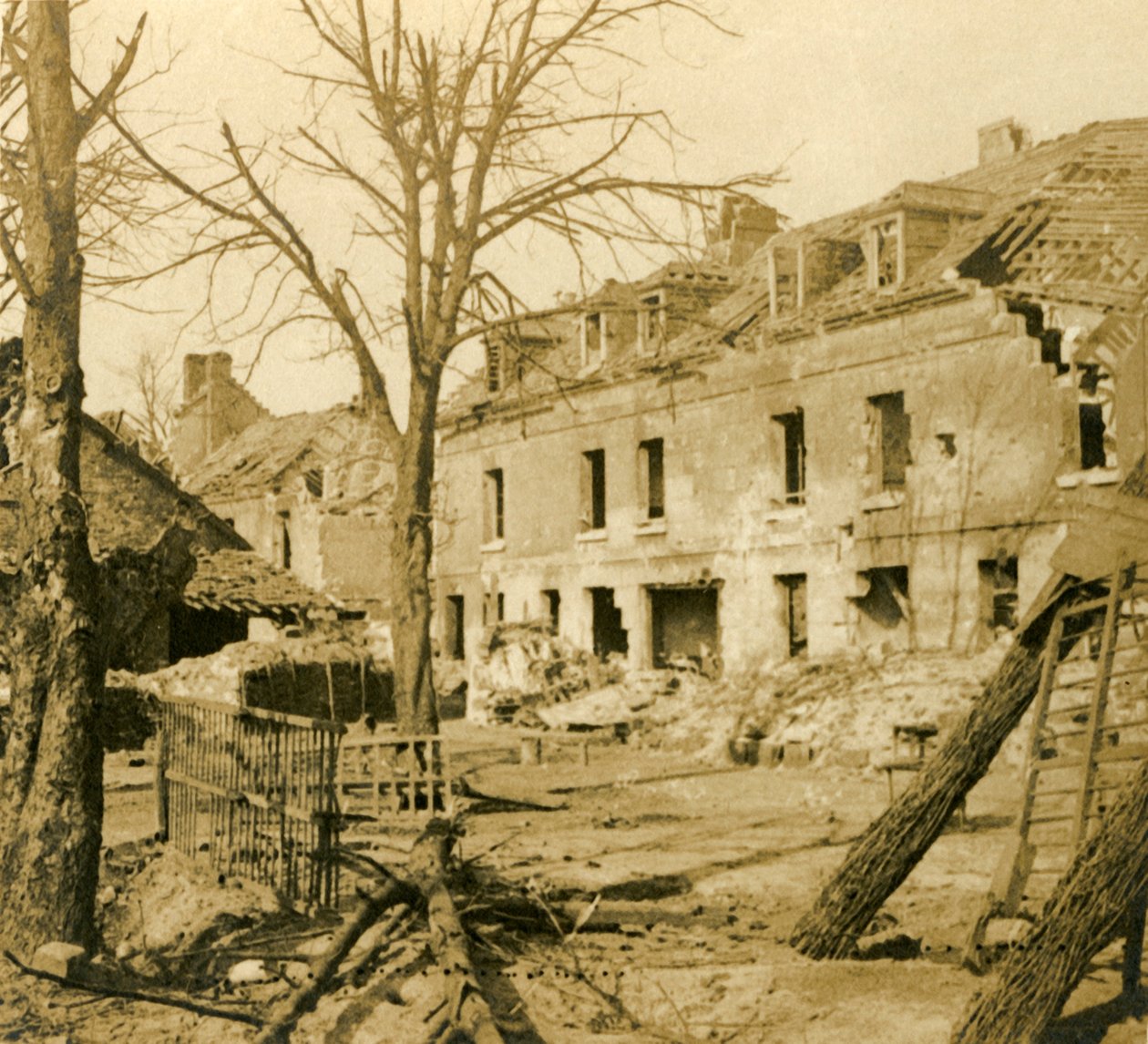 La vetreria a Soissons, Francia settentrionale, c1914-c1918 da Unbekannt