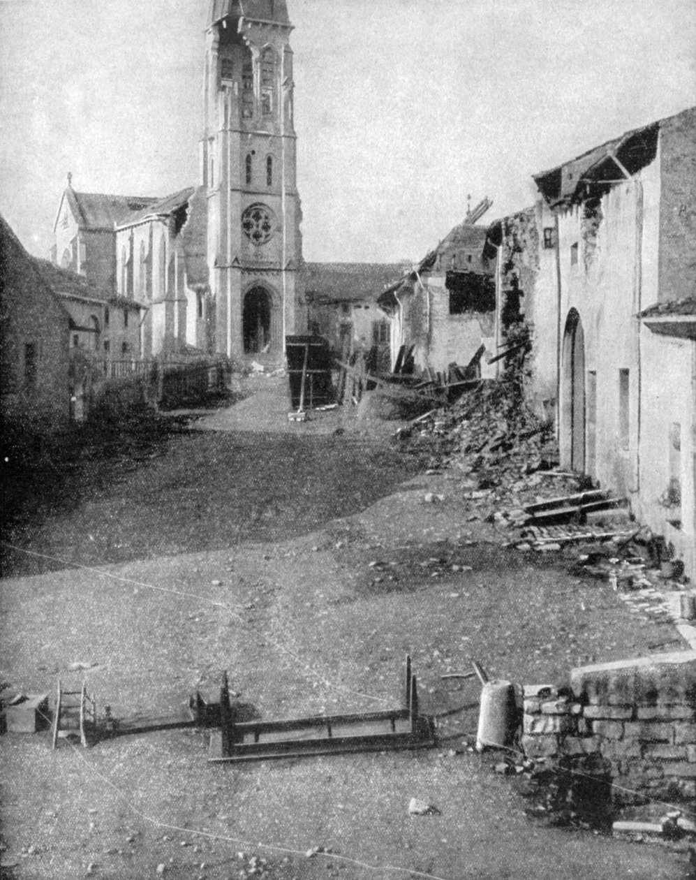 Le rovine di un villaggio in Lorena, Prima Guerra Mondiale, 1915 da Unbekannt
